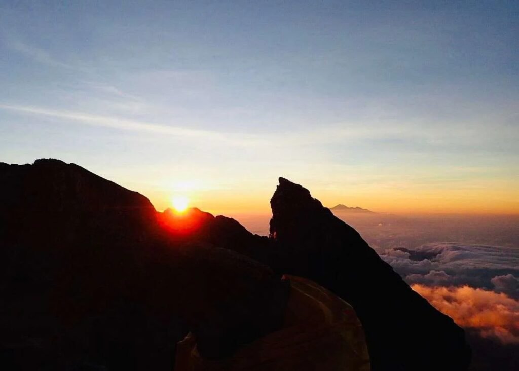 Bali-Trekking-Tour-Mount-Agung-5